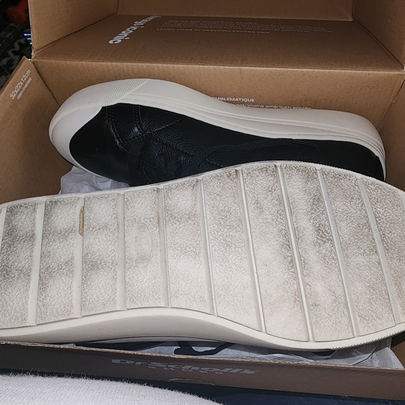 Black women's sneakers - Picture 2 of 3